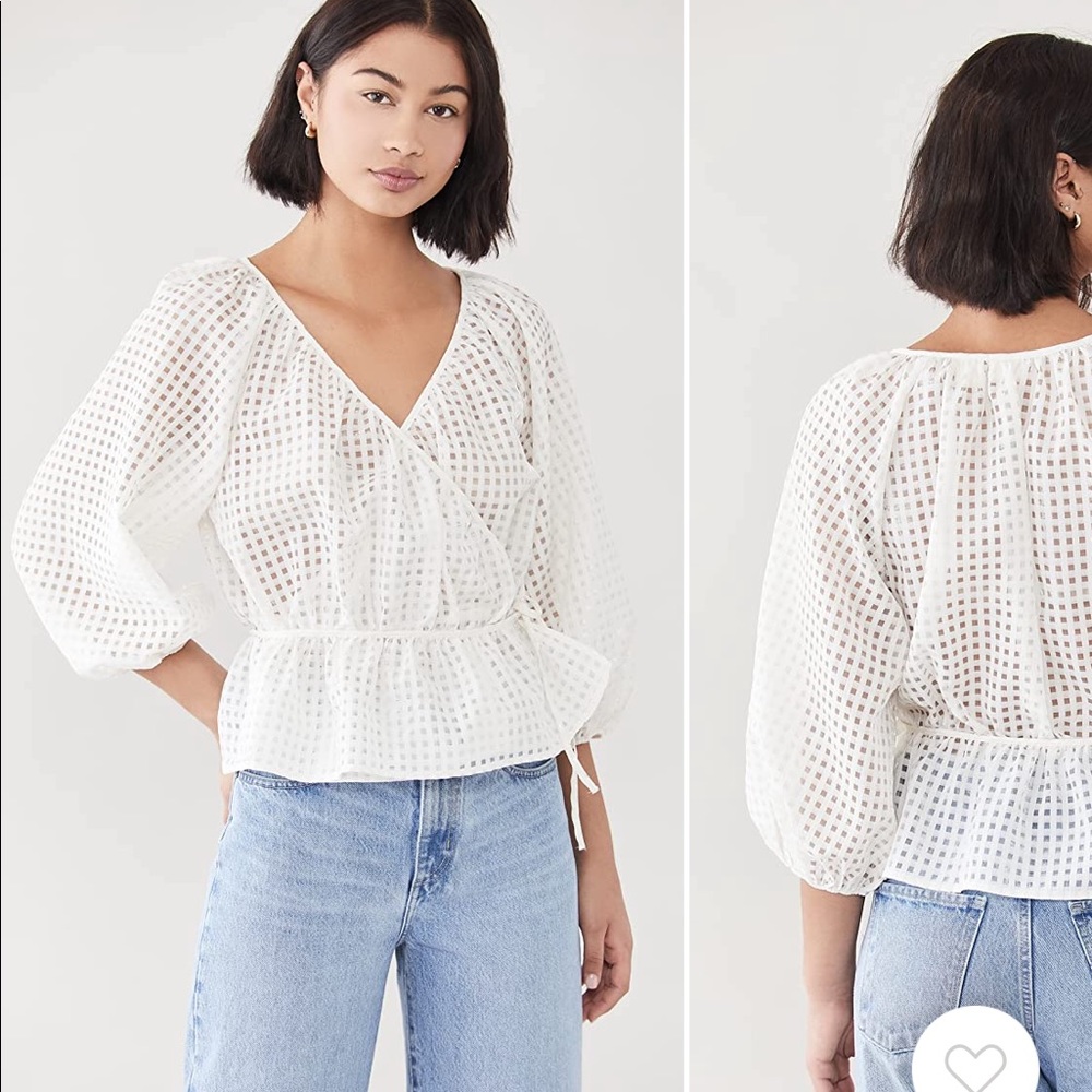 Levi’s Wrap Top